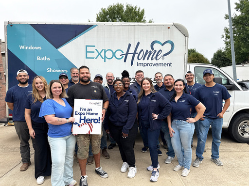 Group Photo with Veteran 1_USE.jpg